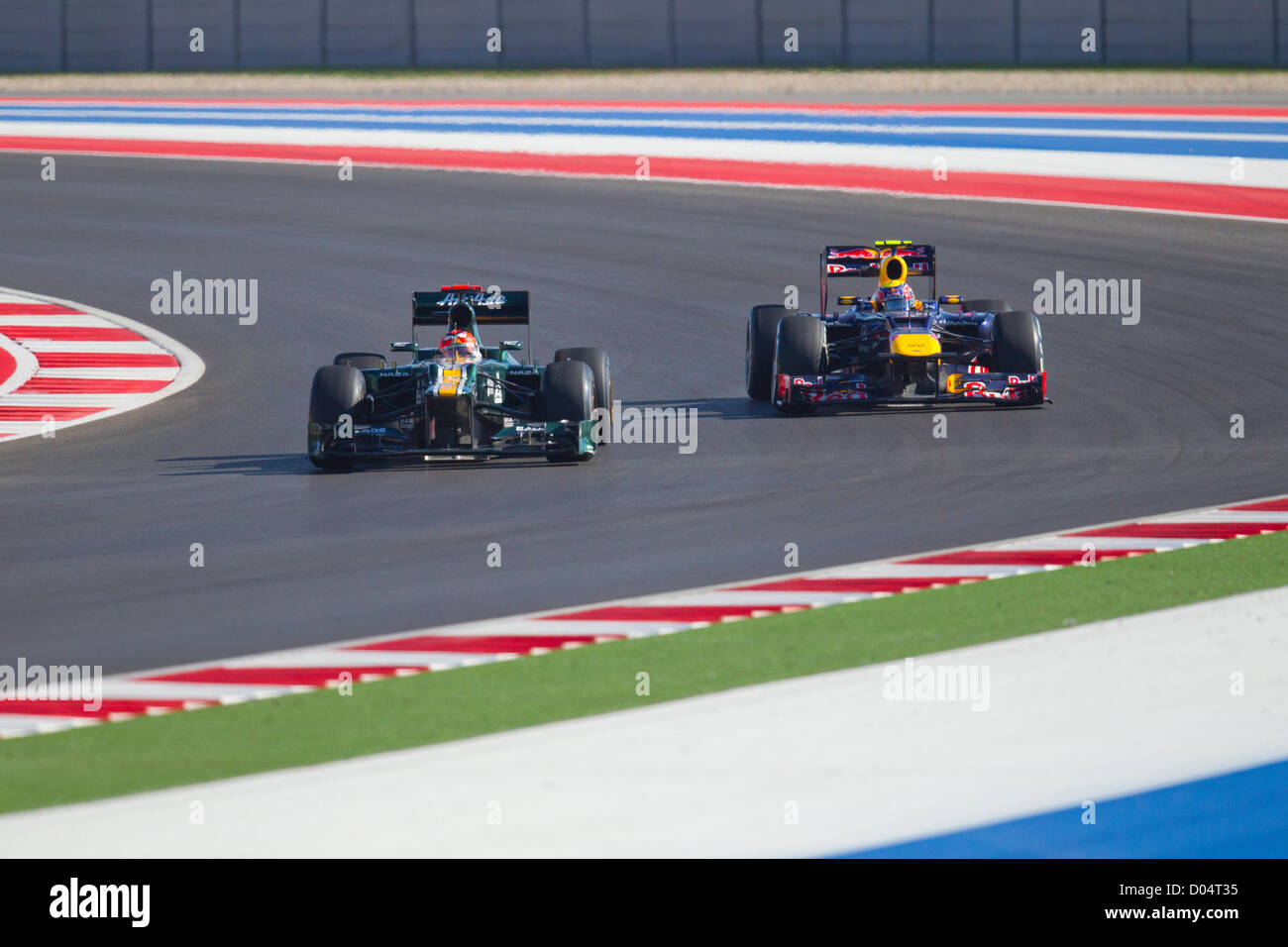 Formel 1 Rennwagen während einer Übung für den United States Grand Prix Circuit of the Americas verfolgen in der Nähe von Austin. Stockfoto
