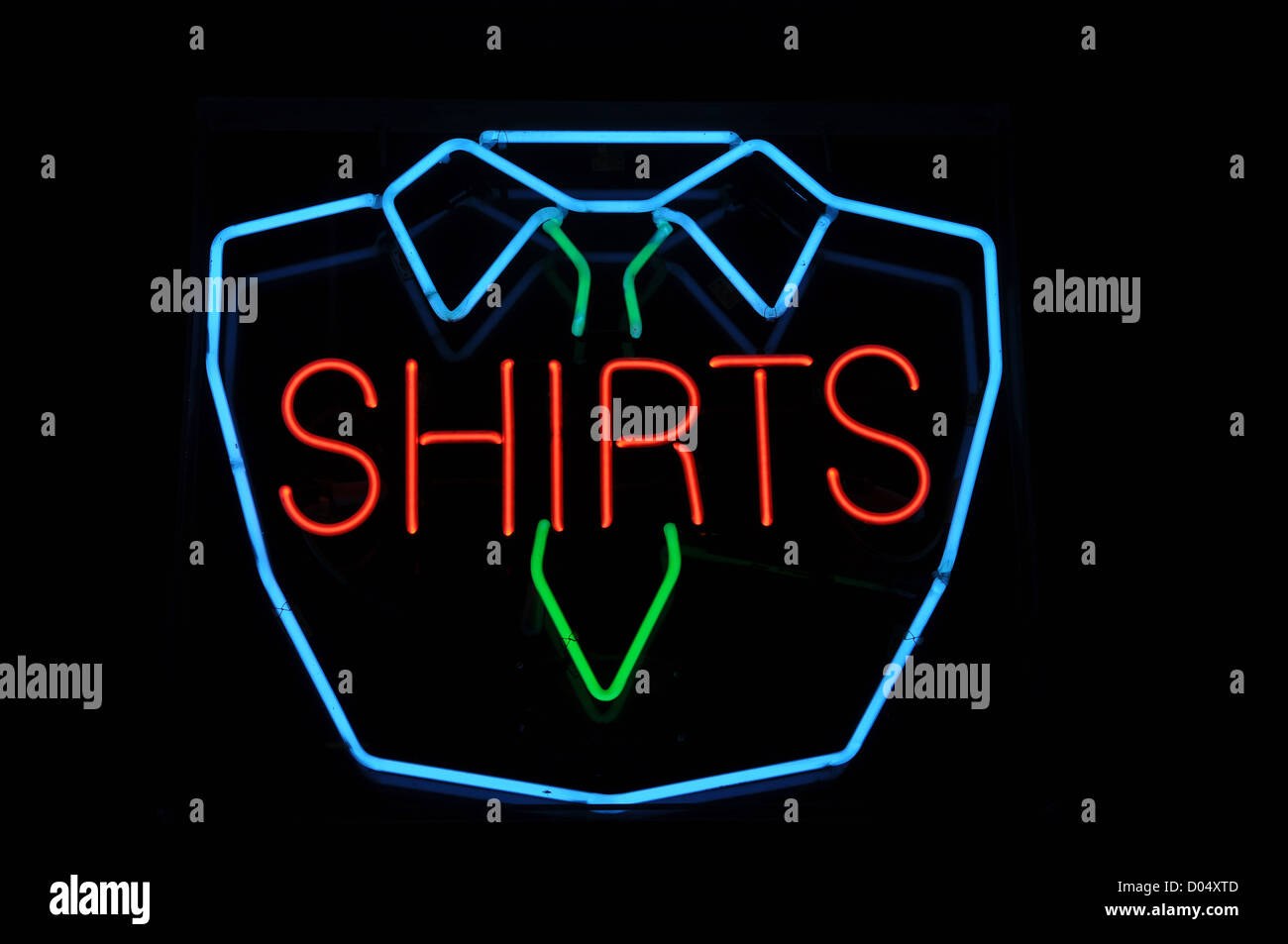 Hellblaues hemd und krawatte -Fotos und -Bildmaterial in hoher Auflösung –  Alamy