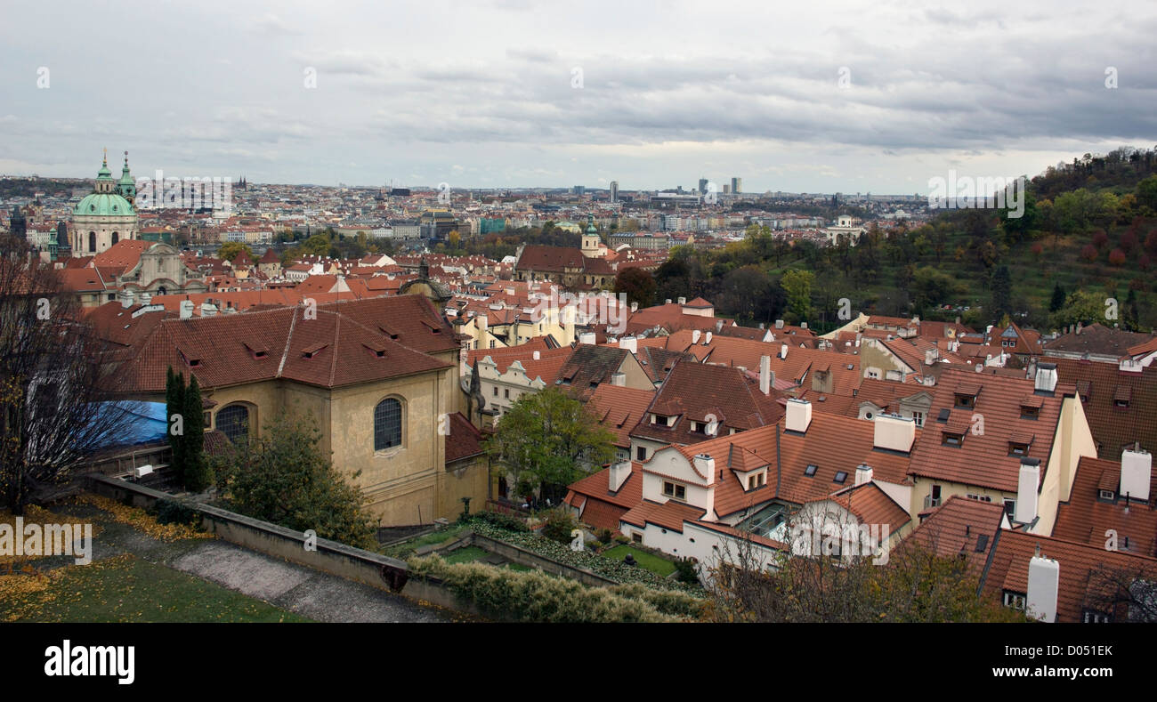 Luftaufnahme von Prag, die Hauptstadt der Tschechischen Republik im Herbst Stockfoto