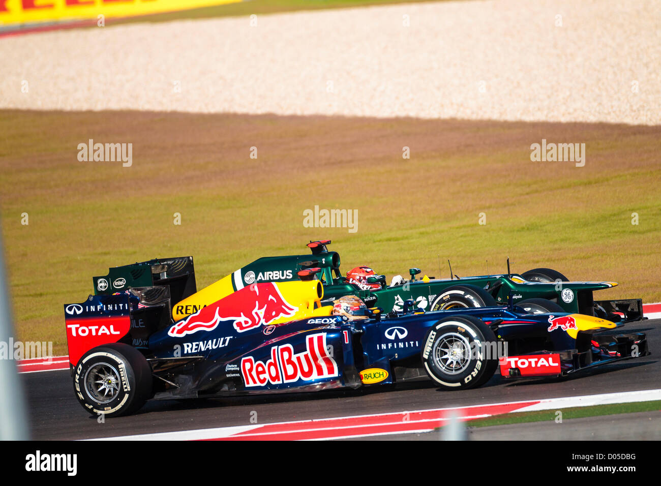 17. November früh übt auf dem Circuit of the Americas Austin, sichert Texas.Sebastian Vetterl Umfrage Position während der Qualifikation für die F1 amerikanischen Grand Prix Runde 19. Red Bull Auto vorbei. Stockfoto