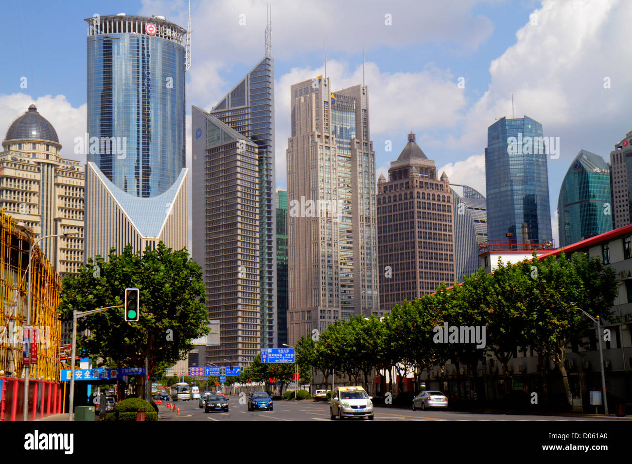 Shanghai China, Chinesischer Finanzbezirk Pudong Lujiazui, Yincheng Middle Road, Bocom Financial Towers, Hauptsitz der Bank of Shanghai, Entwicklungsturm, Stockfoto