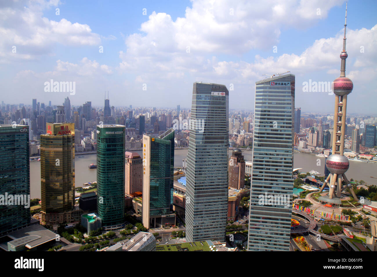 Shanghai China, chinesisches Finanzviertel Pudong Lujiazui, Century Avenue, Blick vom Jin Mao Tower, Grand Hyatt Shanghai, Hotel, Huangpu River, Shanghai IFC Stockfoto