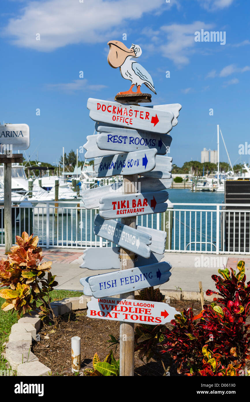Zeichen in der Marina, Fort Pierce, St. Lucie County, Treasure Coast, Florida, USA Stockfoto