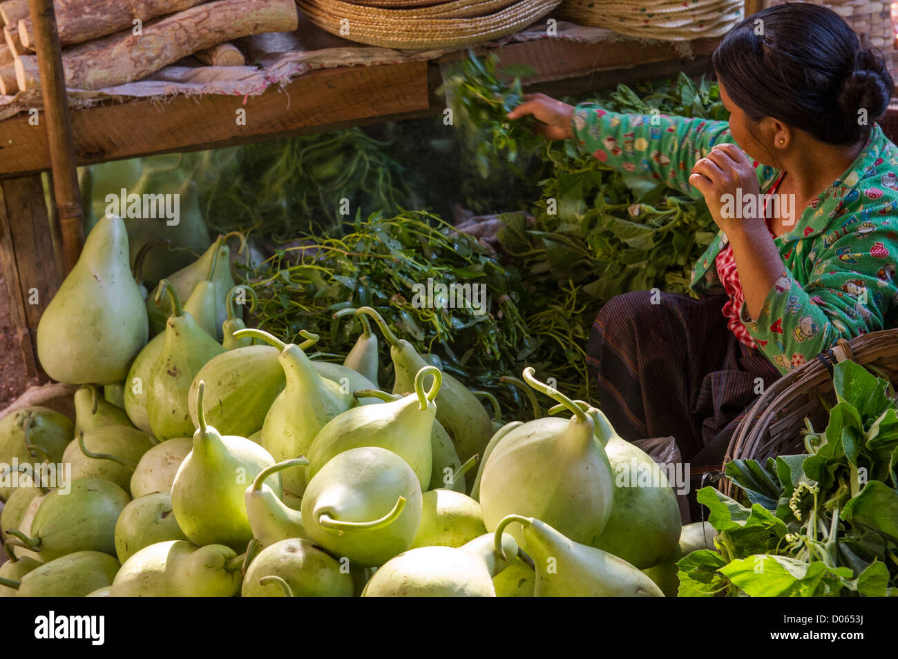 Der Nyaung U (Nyaung Oo) Marktplatz (Mani Sithu) in Nyaung U, in der Nähe von Bagan Myanmar (Burma) Stockfoto