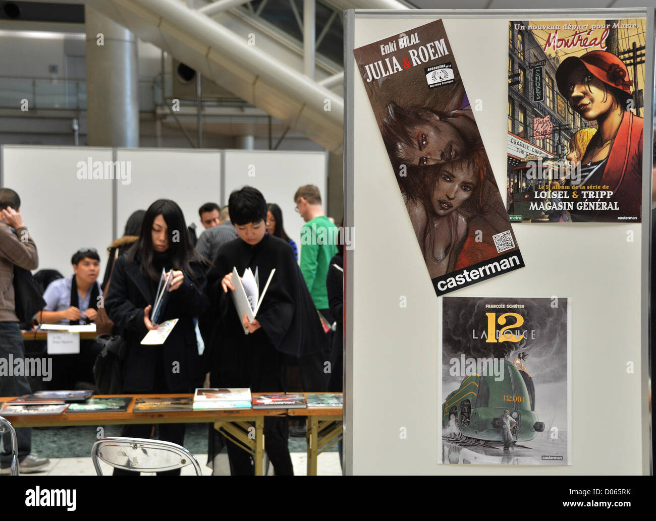 18. November 2012, Tokio, Japan - The International Comic Festa, eine eintägige Veranstaltung zusammenzubringen Comics aus Europa, Ostasien und Nordamerika, das erste seiner Art in Japan, in Gang kommt in Tokio auf Sonntag, 18. November 2012... Vier große "Bande Dessinee" Verleger aus Frankreich und Belgien trat auch der Veranstaltung sowie den größten US-Comic-Verlag Marvel Entertainment LLC. "Akira" Schöpfer Katsuhiro Otomo wurde in einer Talkshow, das Highlight des Manga Festivals vorgestellt.  (Foto von Natsuki Sakai/AFLO) Stockfoto