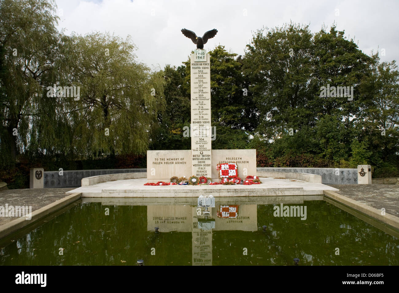 Das polnische Kriegsdenkmal in der Nähe von RAF Northolt in South Ruislip, Hillingdon, London Stockfoto