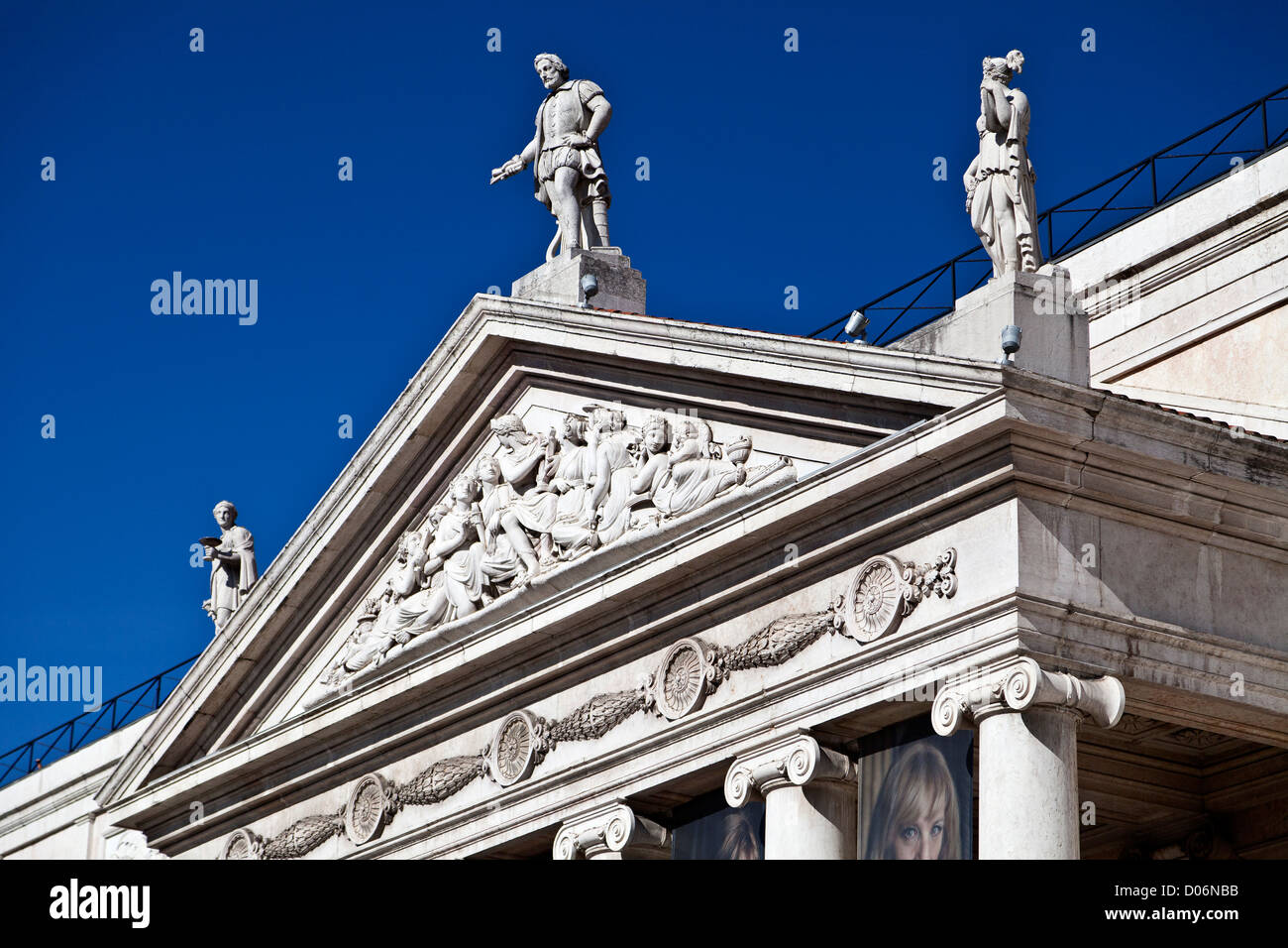 Giebel und Tympanon Stockfoto