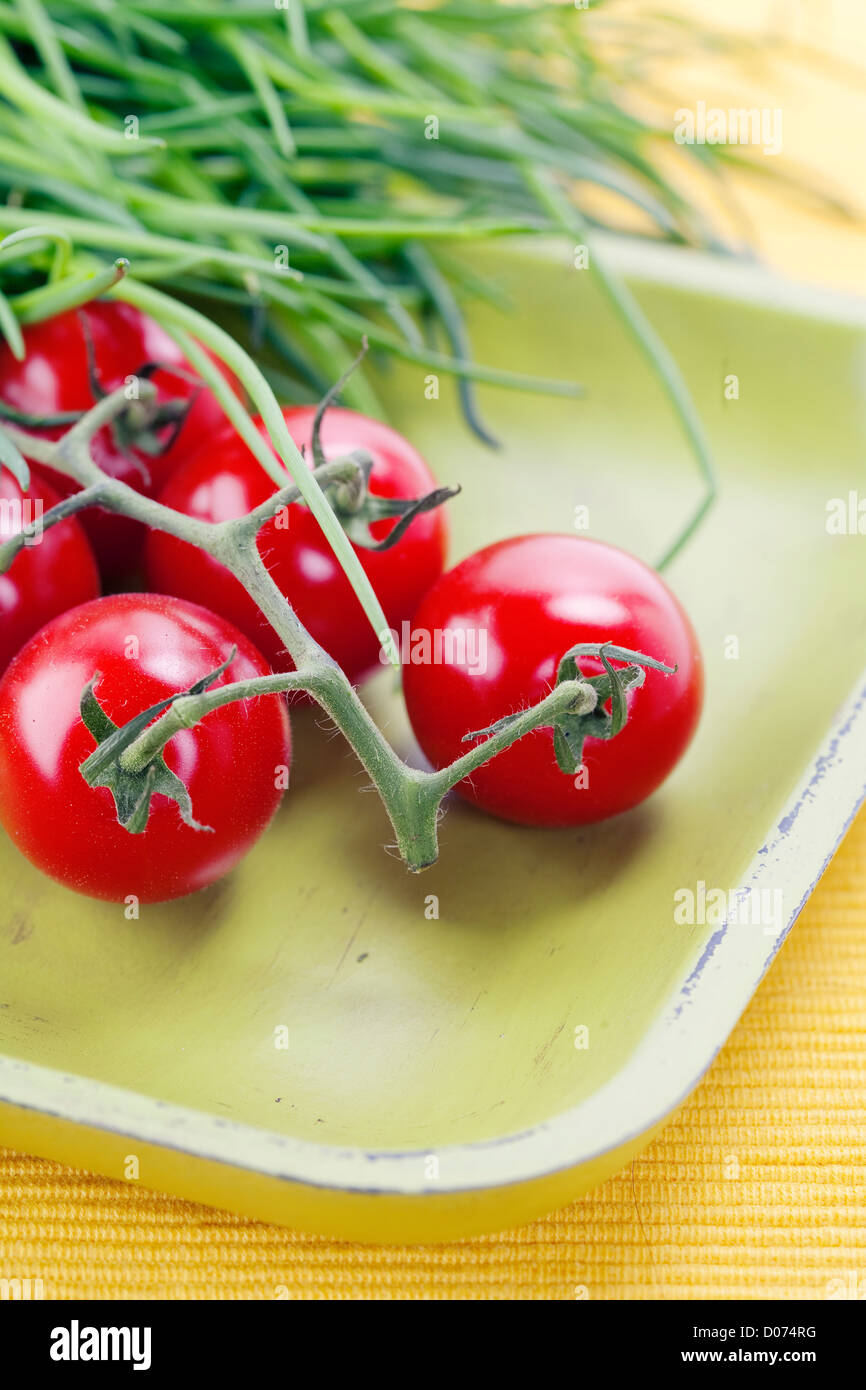 Tomaten und Schnittlauch Stockfoto