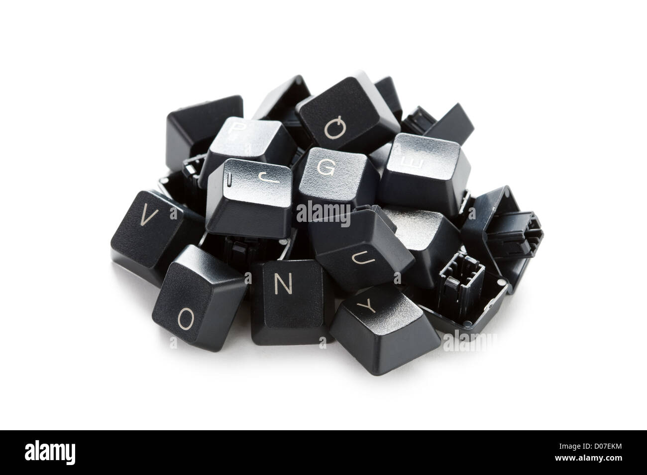 ein Haufen von veraltet, nutzlos, defekte Computer-Tastatur-Tasten isoliert auf weißem Hintergrund Stockfoto