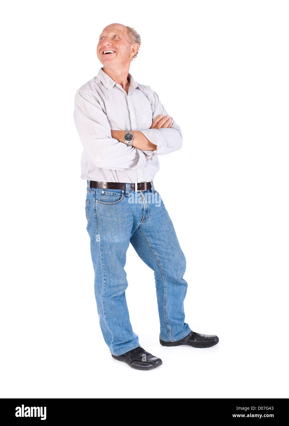 Handosme Großvater lächelt in die Kamera beim posieren. Stockfoto