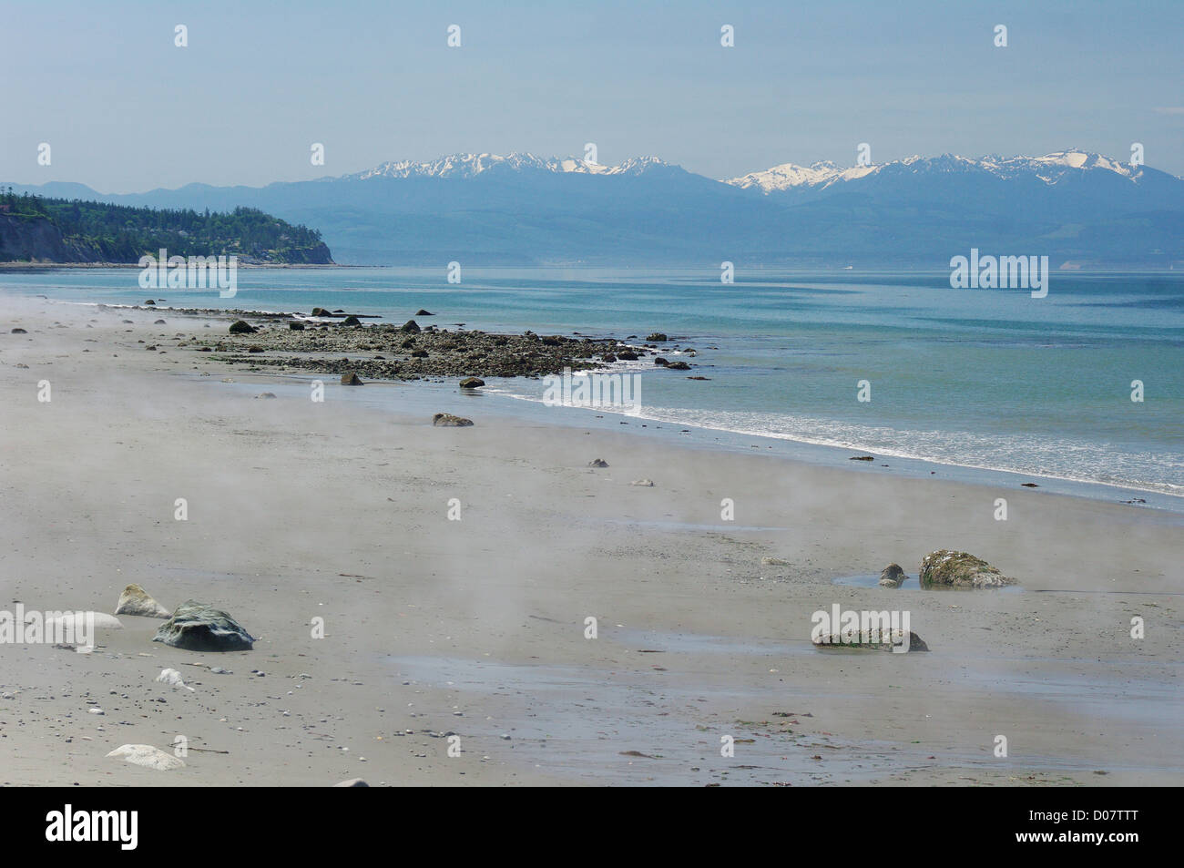 Mutiny Bay - Puget Sound aus West Beach, Whidbey Island, Washington, USA. Stockfoto