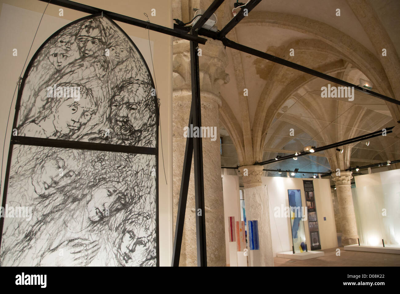 DAS INTERNATIONALE ZENTRUM FÜR GLASMALEREI KÖNNEN BESUCHER ENTDECKEN SIE KUNST TECHNIKEN GLASMALEREI MACHEN. SONDERAUSSTELLUNG: Stockfoto