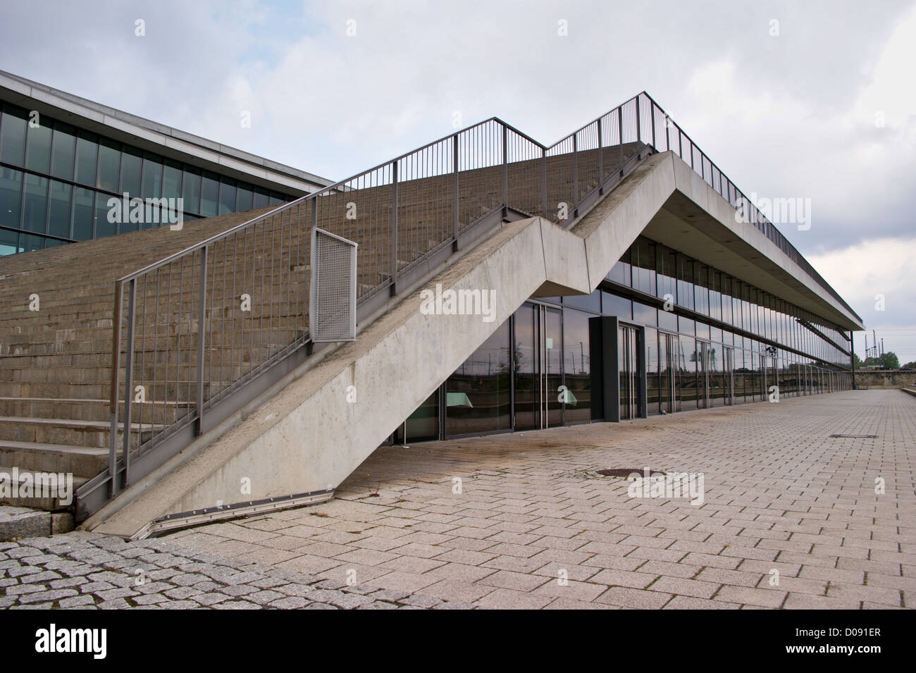 Internationalen Congress Center Dresden, 2004, von Hinrich Storch, Neues Terrasse, neue Terrasse, Sachsen, Sachsen, Deutschland Stockfoto