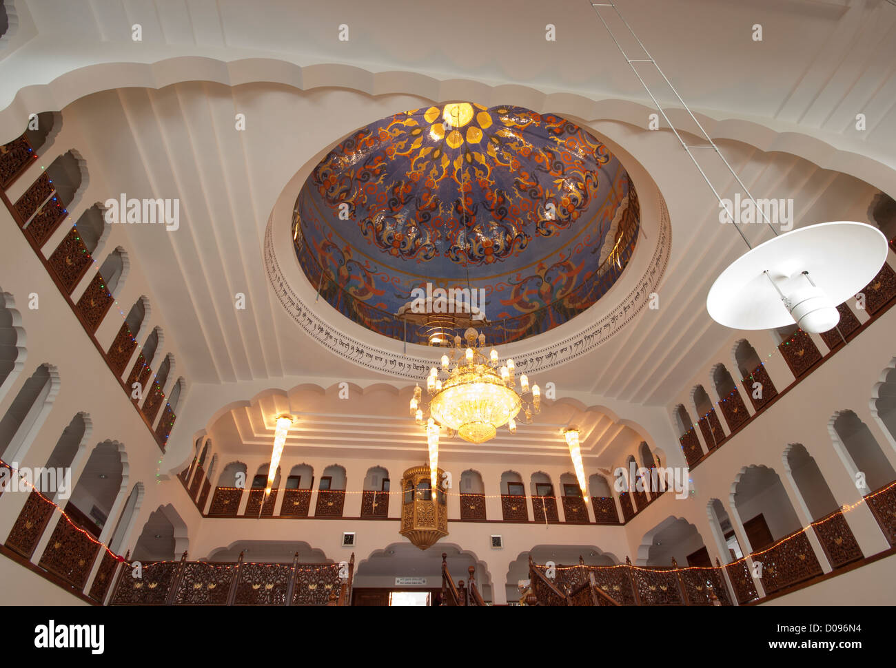 Im Inneren der Shri Guru Nanak Darbar Gurdwara Sikh-Tempel In Gravesend Kent UK Stockfoto