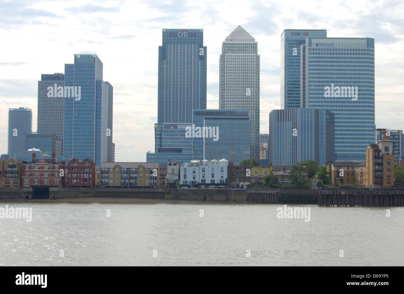 Canary Wharf-Skyline von Greenwich Peninsula in London, England Stockfoto