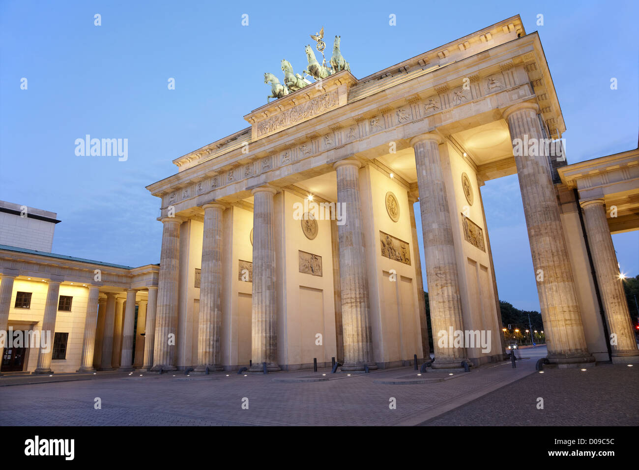 Brandenburger Tor bei Nacht, Berlin, Deutschland Stockfoto