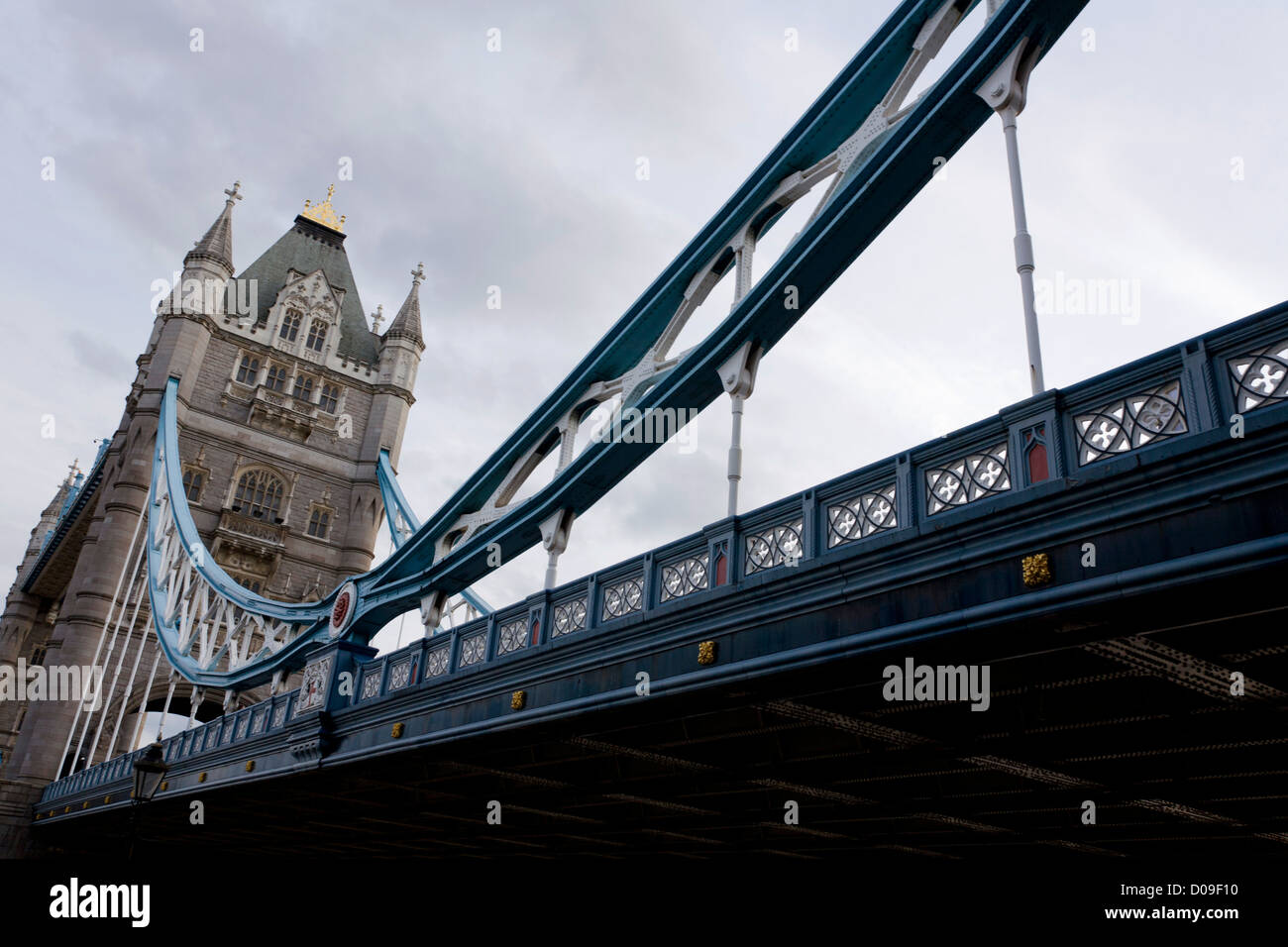 Strukturdetails der Tower Bridge, London Stockfoto