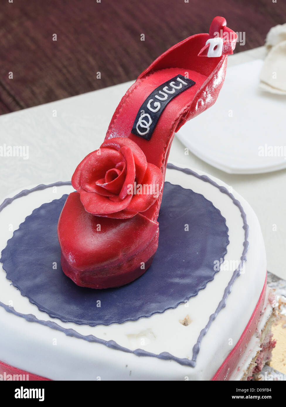 Kuchen Schuh high-Heel süße gucci Stockfotografie - Alamy