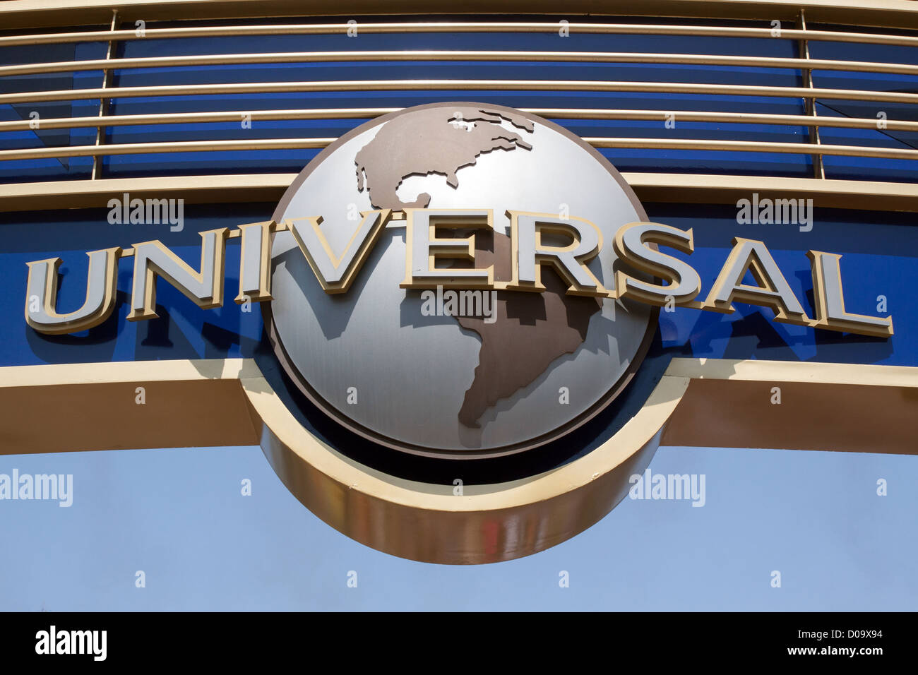 LOGO FÜR FILMPRODUKTIONSGESELLSCHAFT UNIVERSAL STUDIOS AM EINGANG STUDIO TOUR LOS ANGELES KALIFORNIEN VEREINIGTE STAATEN VEREINIGTE STAATEN Stockfoto