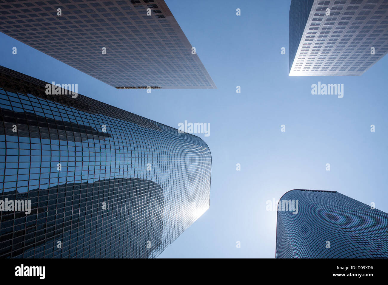 LOW-ANGLE SHOT DER GEBÄUDE DER INNENSTADT VON LOS ANGELES FINANZIELLEN BEZIRK VON LOS ANGELES KALIFORNIEN VEREINIGTE STAATEN VEREINIGTE STAATEN Stockfoto