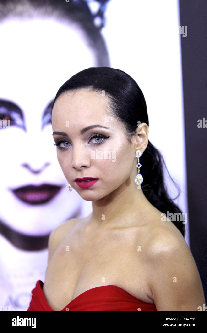 Ksenia Solo New York-premiere von "Black Swan" im Ziegfeld Theatre - Ankunft New York City, USA - 30.11.10 statt Stockfoto