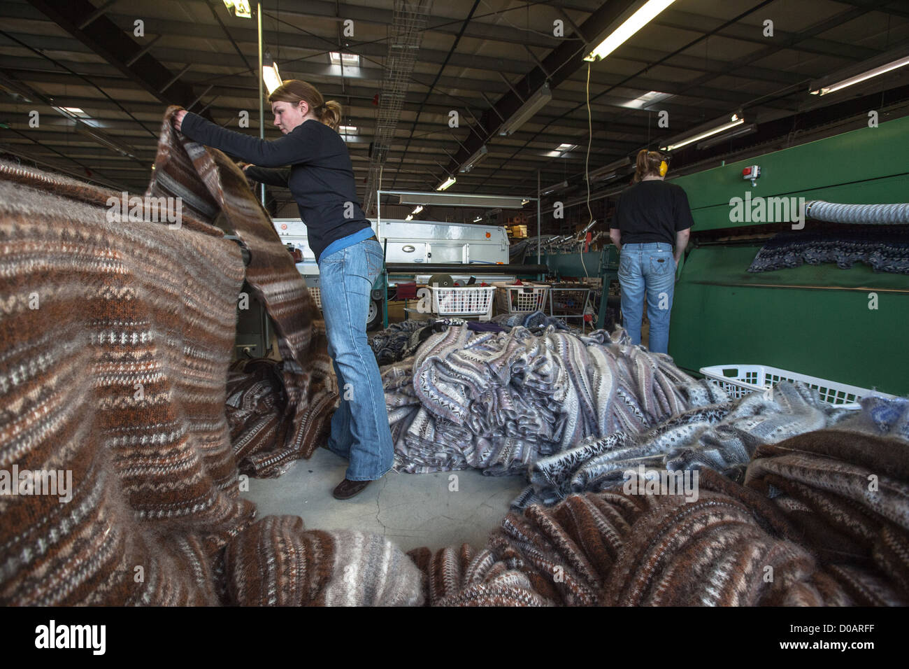 Icelandic pullover kidka wool factory Fotos und Bildmaterial in hoher