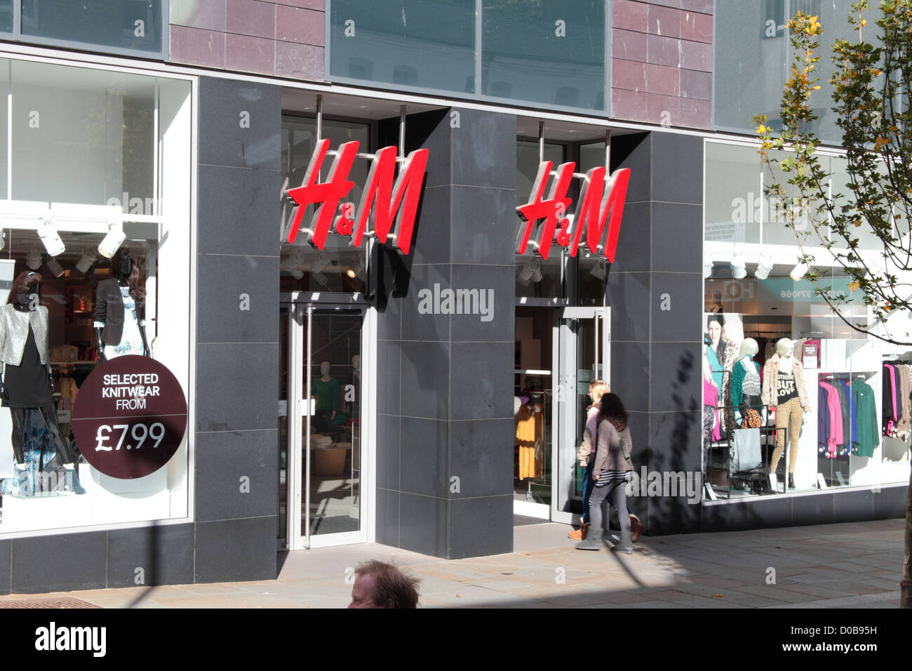 H & M-Mode-shop Stockfoto