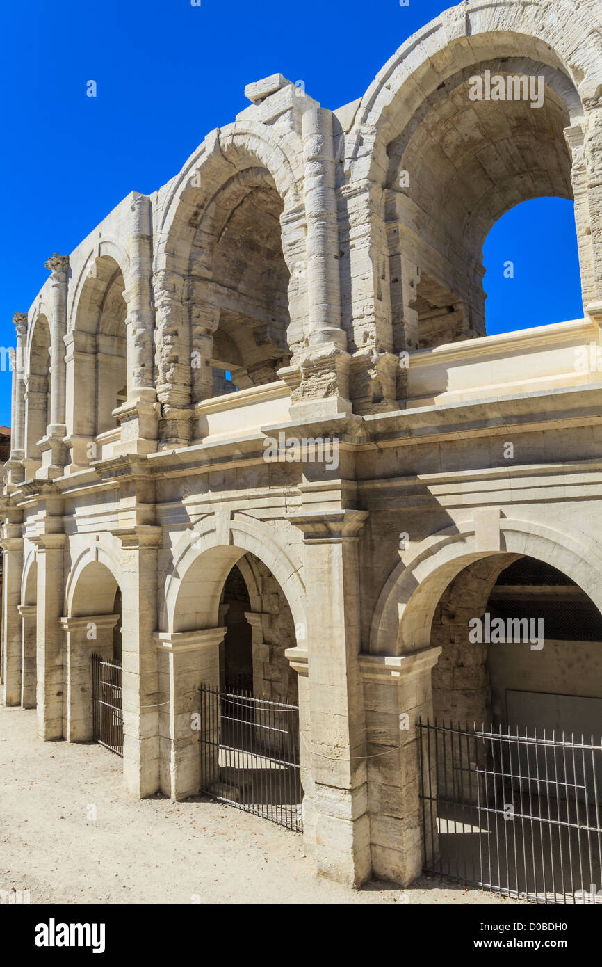 Römische Arena / Amphitheater in Arles, Provence, Frankreich Stockfoto