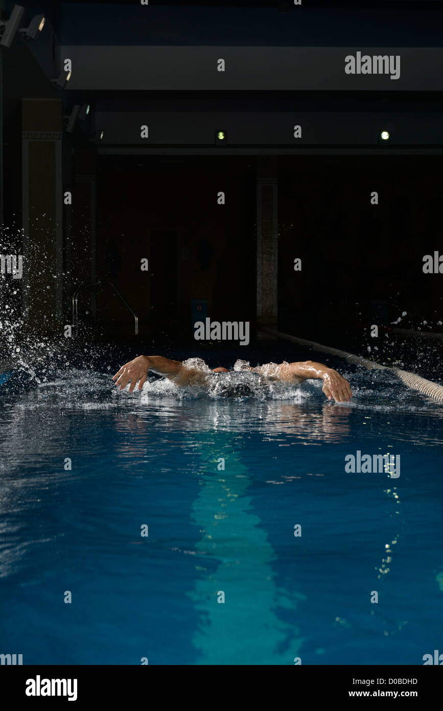 Schwimmer Schwimmbad Wasser professionell Stockfoto