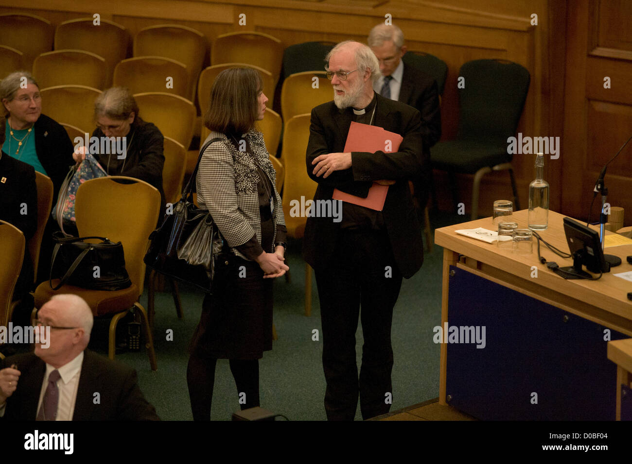 21. November 2012. London UK. Der Erzbischof von Canterbury, Dr Rowan Williams gibt eine Abschiedsrede an die Kirche von England Synode, als er bereitet, Lambeth Palace nach 10 Jahren im Amt zu verlassen Stockfoto