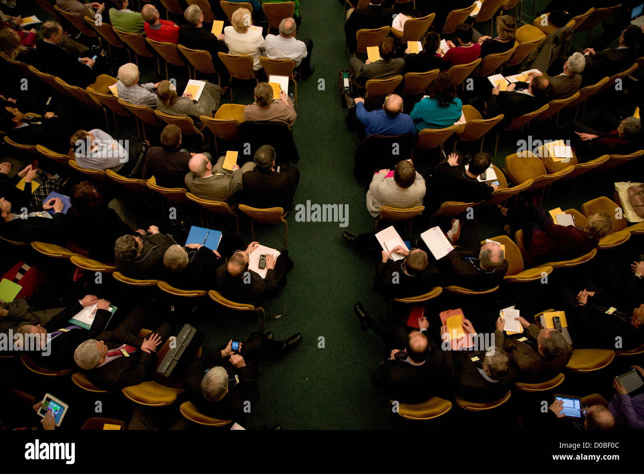 21. November 2012. London UK. Der Erzbischof von Canterbury, Dr Rowan Williams gibt eine Abschiedsrede an die Kirche von England Synode, als er bereitet, Lambeth Palace nach 10 Jahren im Amt zu verlassen Stockfoto