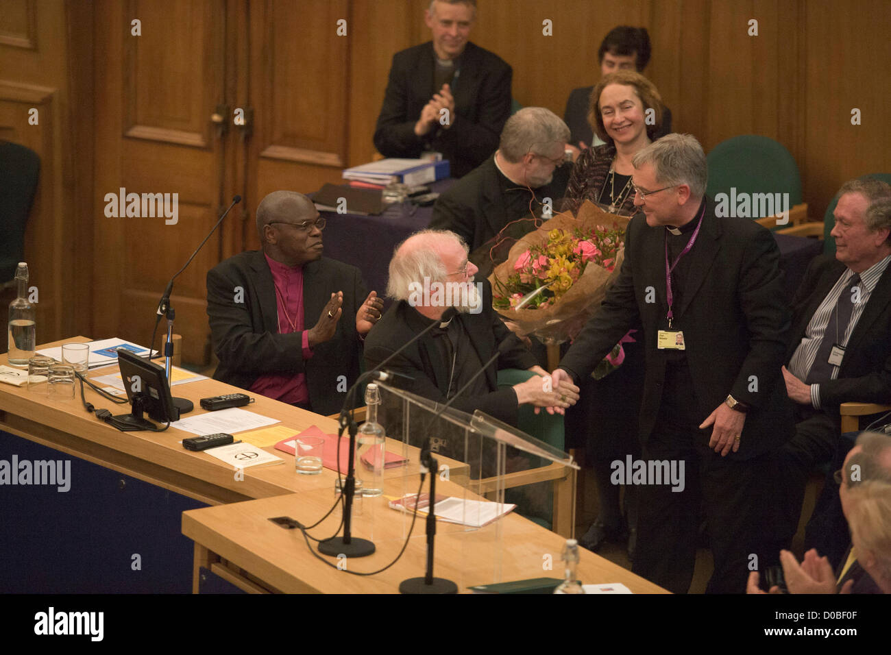 21. November 2012. London UK. Der Erzbischof von Canterbury, Dr Rowan Williams gibt eine Abschiedsrede an die Kirche von England Synode, als er bereitet, Lambeth Palace nach 10 Jahren im Amt zu verlassen Stockfoto