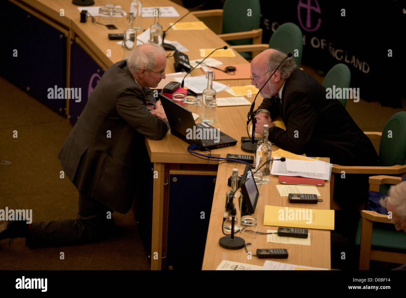 21. November 2012. London UK. Der Erzbischof von Canterbury, Dr Rowan Williams gibt eine Abschiedsrede an die Kirche von England Synode, als er bereitet, Lambeth Palace nach 10 Jahren im Amt zu verlassen Stockfoto