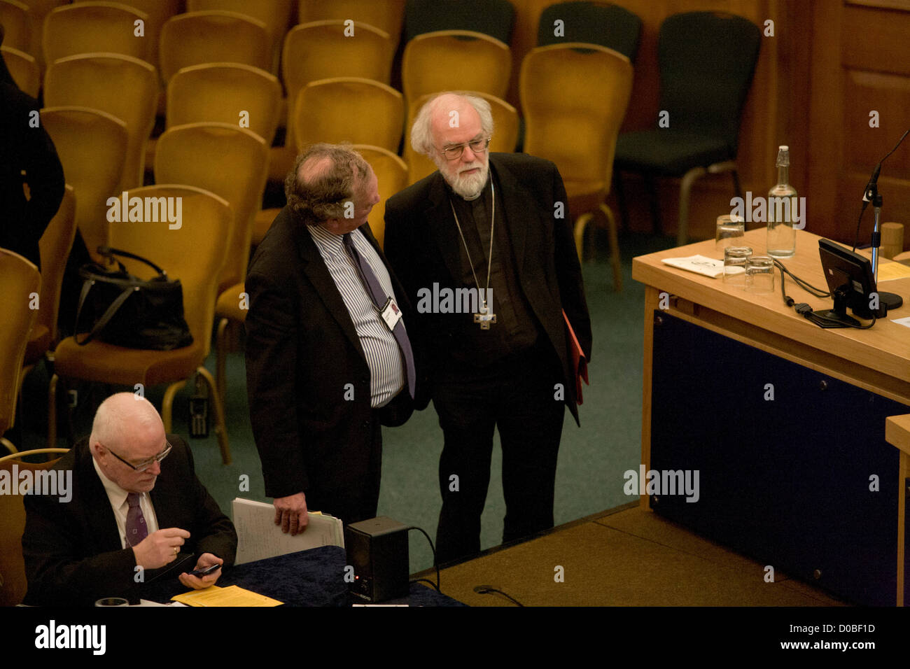 21. November 2012. London UK. Der Erzbischof von Canterbury, Dr Rowan Williams gibt eine Abschiedsrede an die Kirche von England Synode, als er bereitet, Lambeth Palace nach 10 Jahren im Amt zu verlassen Stockfoto