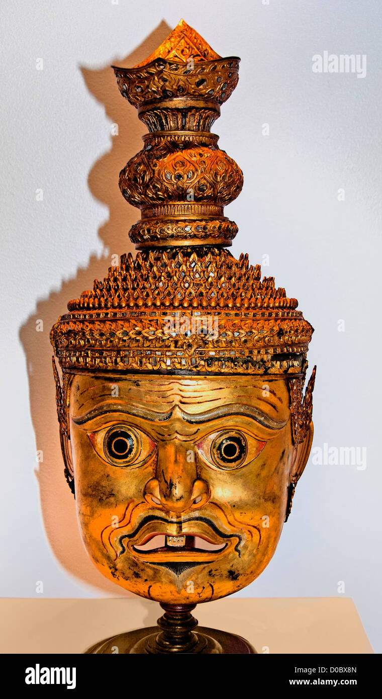 Khon-Maske Golden konfrontiert asketischen des 20. Jahrhunderts Nationalmuseum Bangkok Thailand Stockfoto