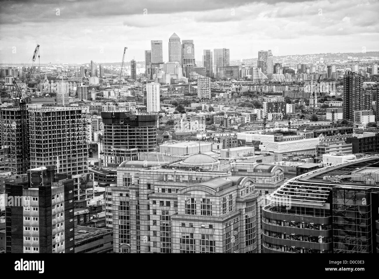 Blick über London, Docklands schwarz & weiß Stockfoto