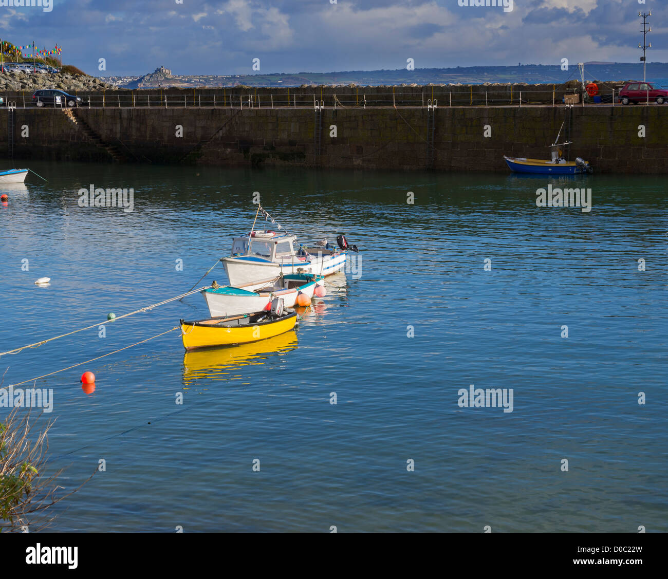 Mousehole Cornwall. Legendäre Fischerdorf mit einem malerischen Hafen. Stockfoto