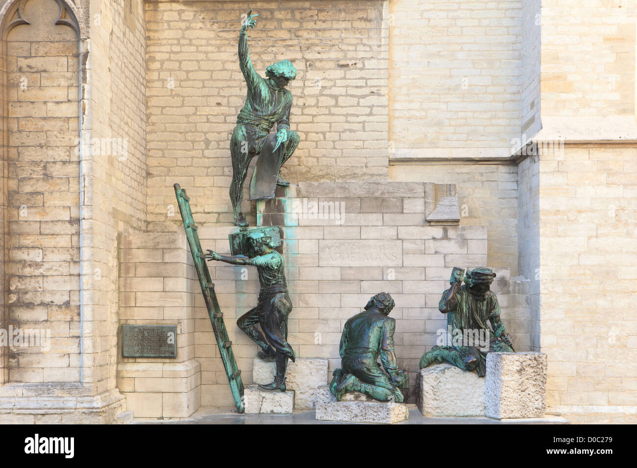 Denkmal für den Architekten Pieter Appelmans, die geholfen haben zu bauen der Liebfrauenkathedrale in Antwerpen, Belgien Stockfoto