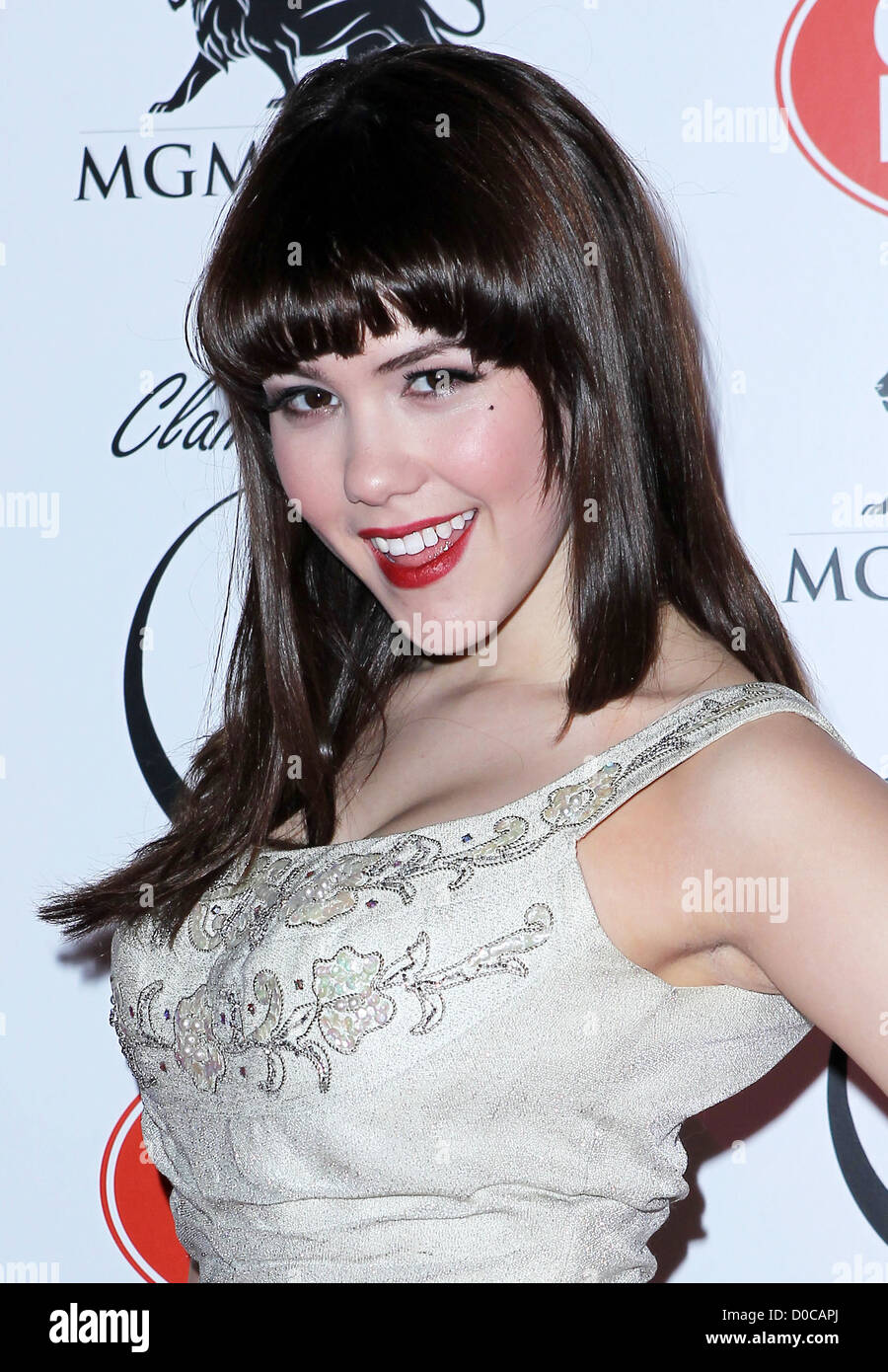 Claire Sinclair Claire Sinclair Premieren auf der Crazy Horse Paris am