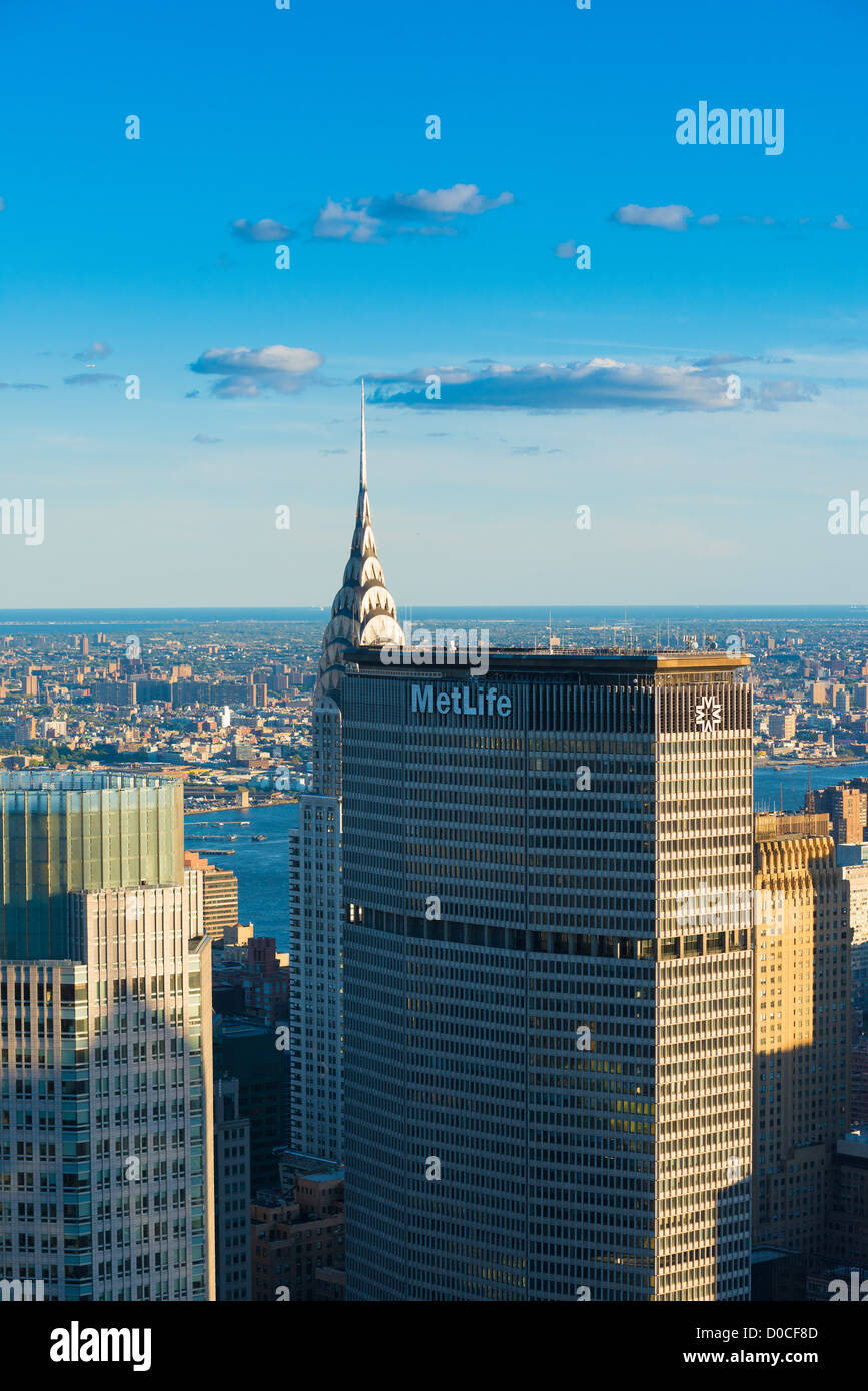 MetLife Wolkenkratzer und Chrysler building in Manhattan, New York Stockfoto
