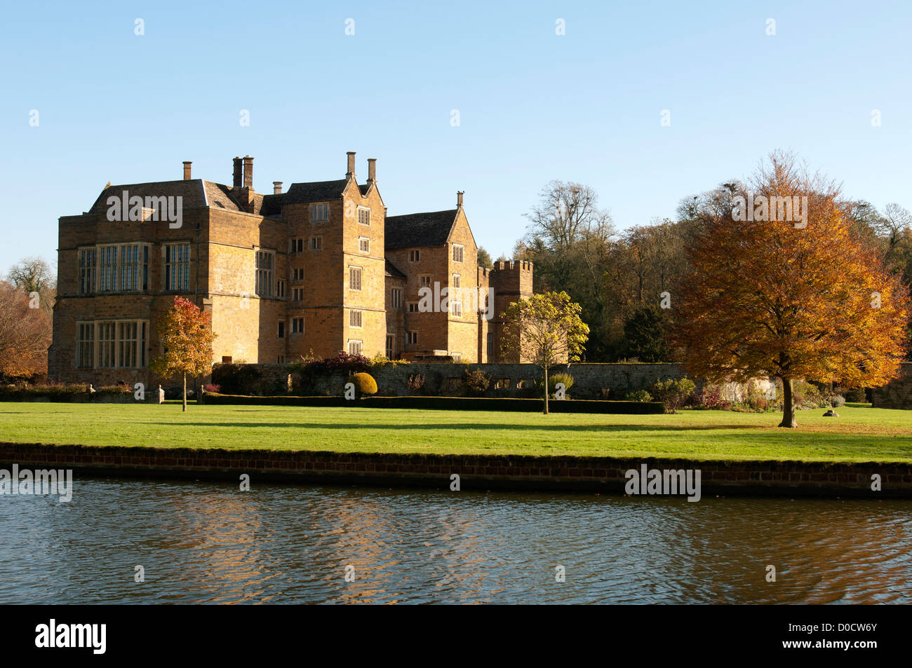 Broughton Schloss im Herbst, Oxfordshire, Vereinigtes Königreich Stockfoto