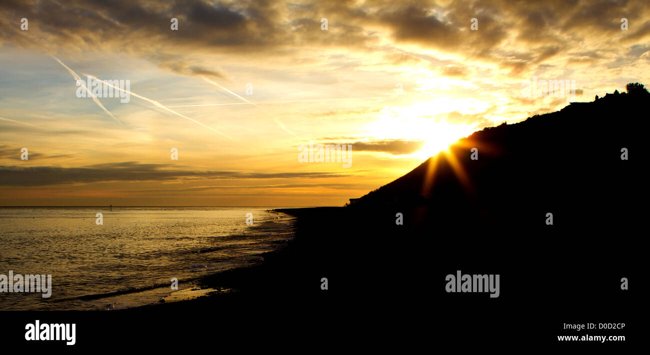 Sonnenaufgang über den Strand von Cromer, Norfolk, East Anglia Stockfoto