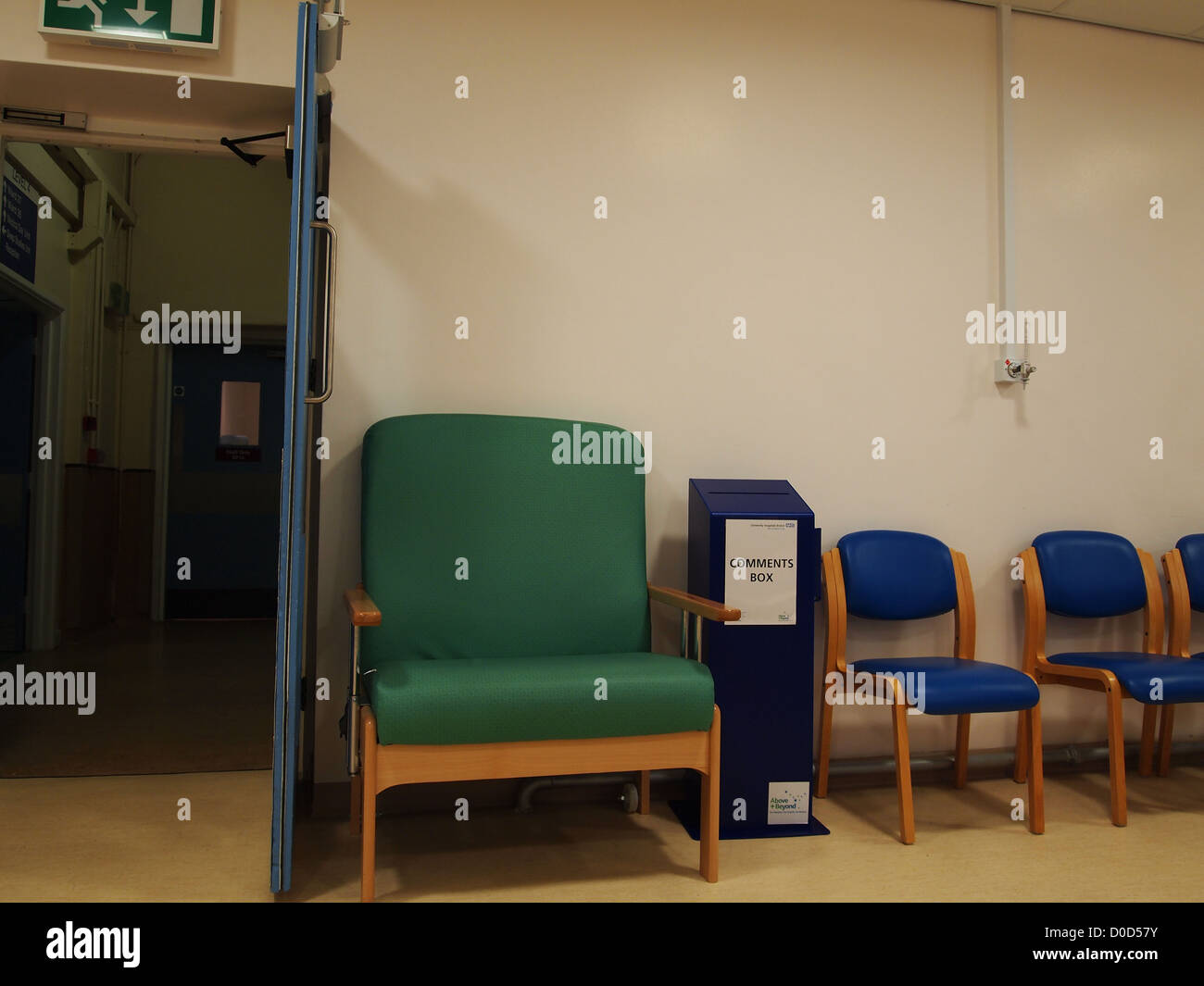 Über Größe Stuhl für adipöse Patienten an der BRI, Bristol, England, UK, November 2012 Stockfoto