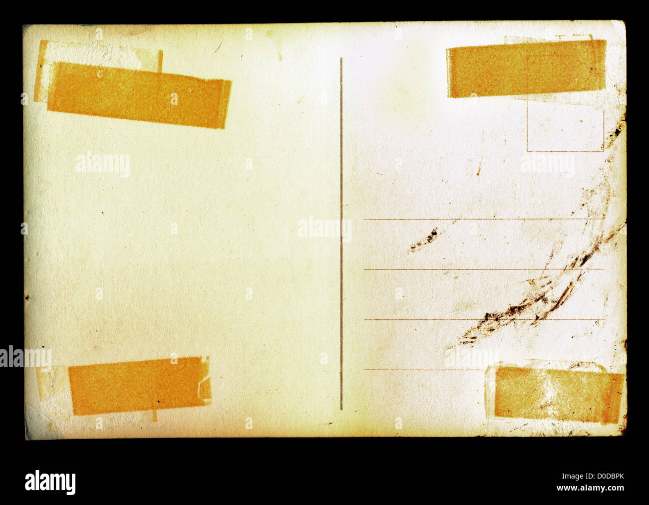 Leere Postkarte Hintergrund mit Klebeband Flecken und Tinte verschmieren. Stockfoto