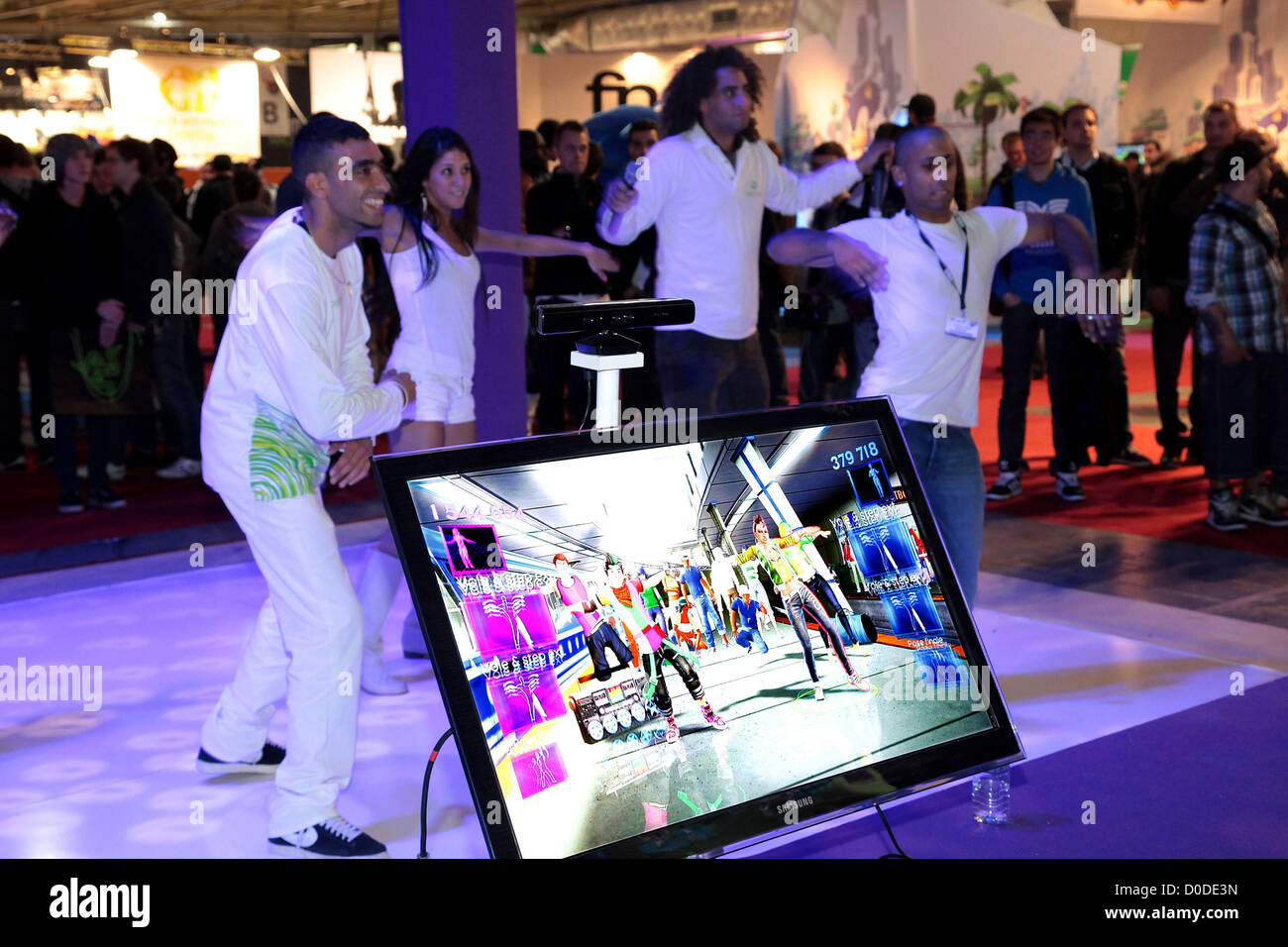 INTERAKTIVEN TANZ VIDEOSPIEL DANCE CENTRAL 2 KINECT FOR XBOX 360 PARIS GAMES WEEK 2011 Stockfoto