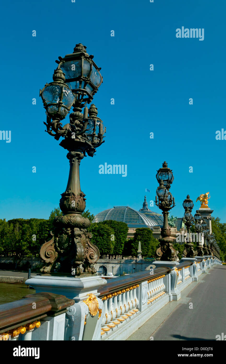 Der Brücke Alexandre III, Paris, Frankreich Stockfoto