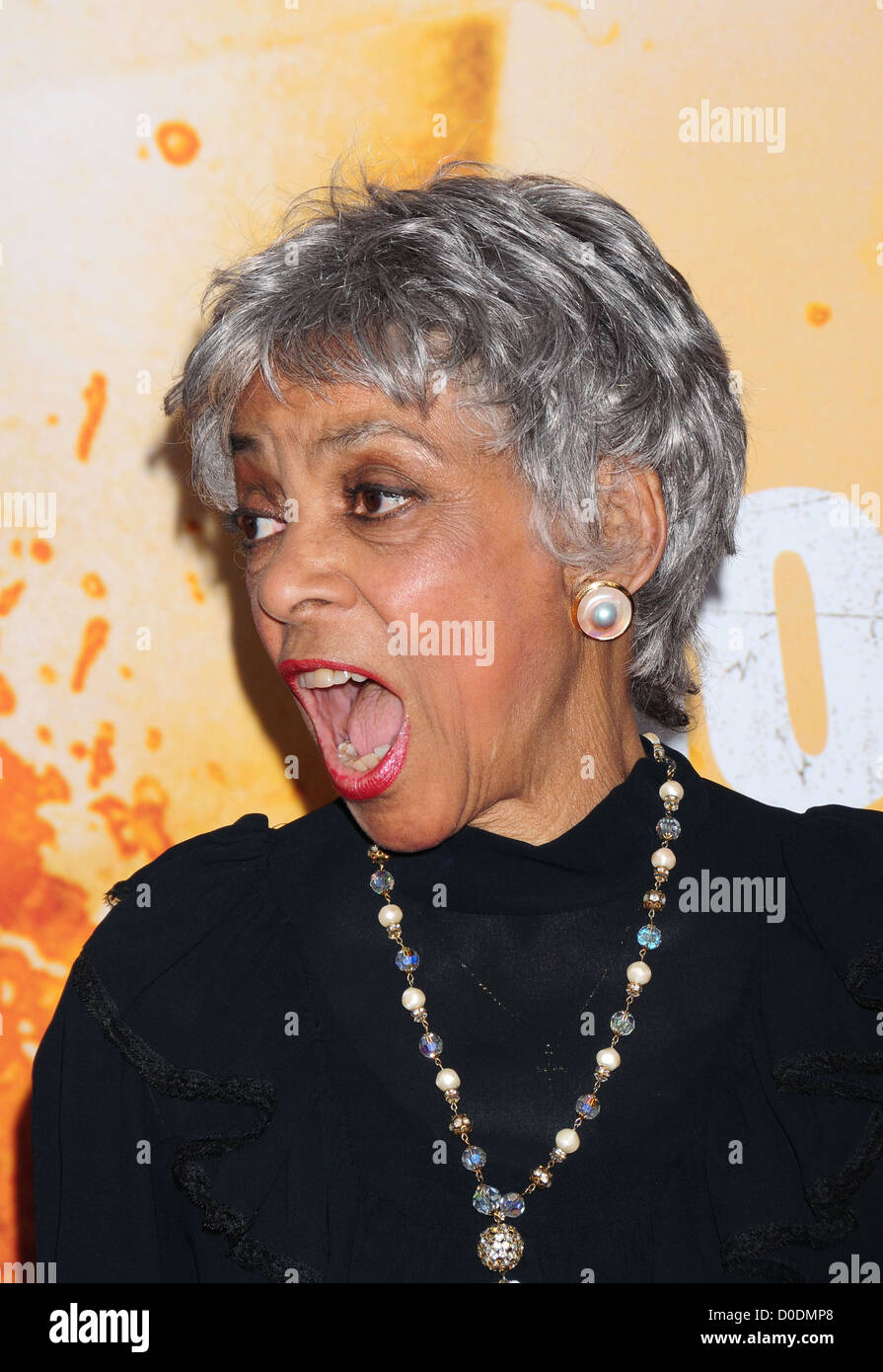 Ruby Dee NYC-Film-Premiere von "für farbige Girls' im Ziegfeld Theatre - Ankunft New York City, USA - 25.10.10 Stockfoto