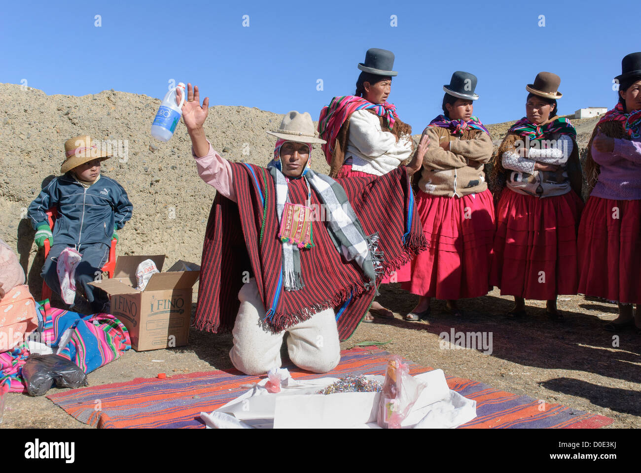 Zeremonie, die Pachamama in der bolivianischen cordillera Stockfoto