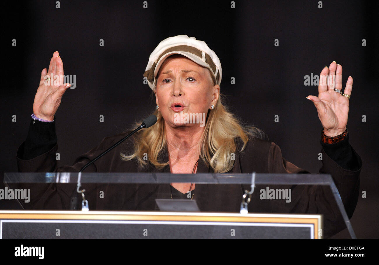 Diane Ladd hielt die 50. Geburtstag Geburtstagsfeier für den Hollywood