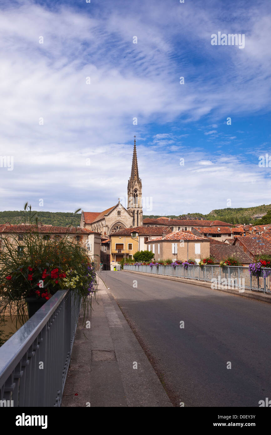 Das Dorf Saint-Antonin-Noble-Val in der Tarn. Stockfoto